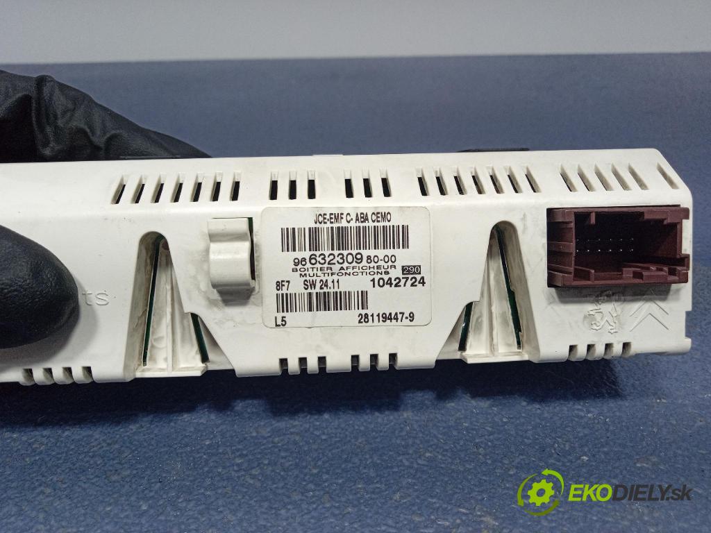 Citroen C5 2007 displej Radio / GPS 9663230980