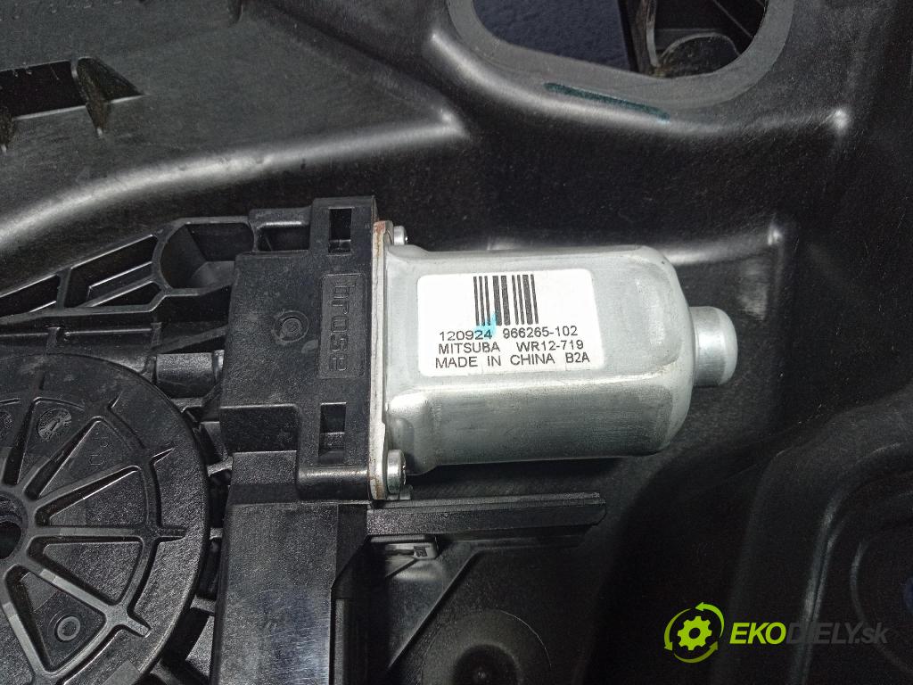 Volvo V60 0 mechanizmus okna Okná: zad v pravo: 30784313
