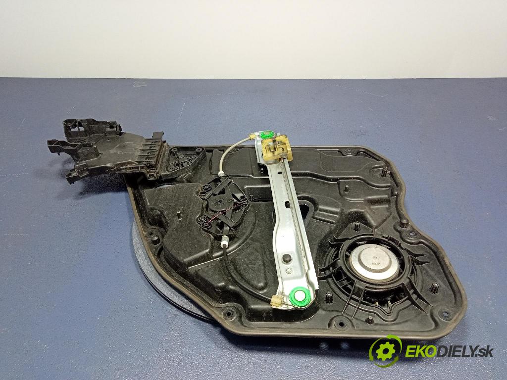 Volvo V60 0 mechanizmus okna Okná: zad v pravo: 30784313