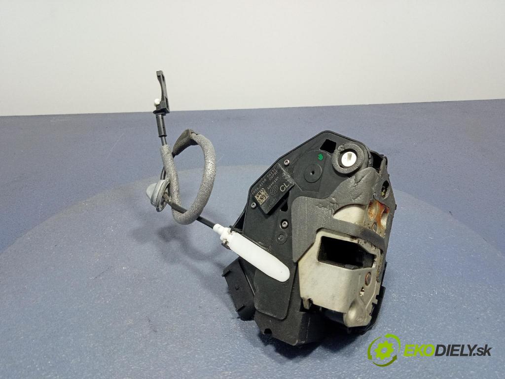 Volvo V60 0 zámek dveře Zad: v pravo: 31349871