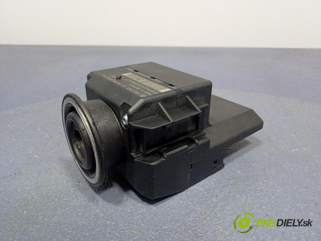 Mercedes C-klasa 2000 Spínač zapalování. 2035450108