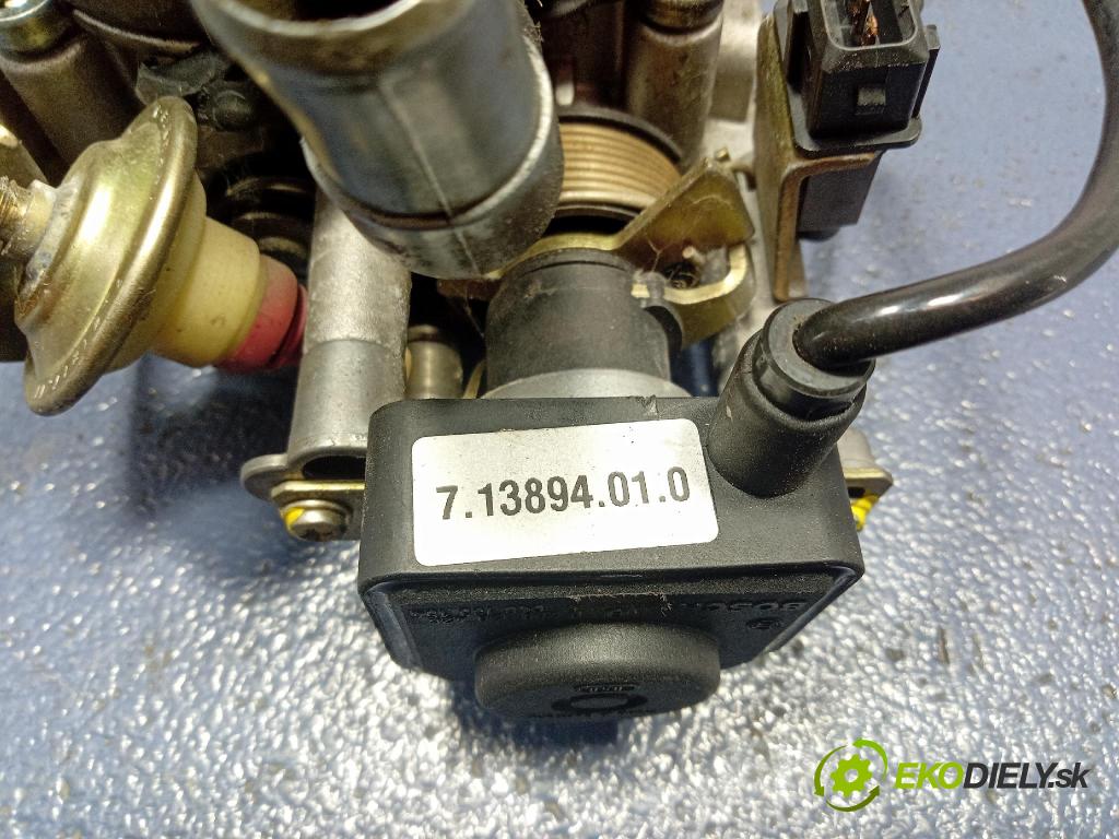 Audi A6 1996 škrticí klapka 048133154