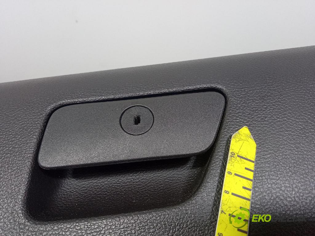 Ford Mondeo 2019 kastlík DS73-13570-A