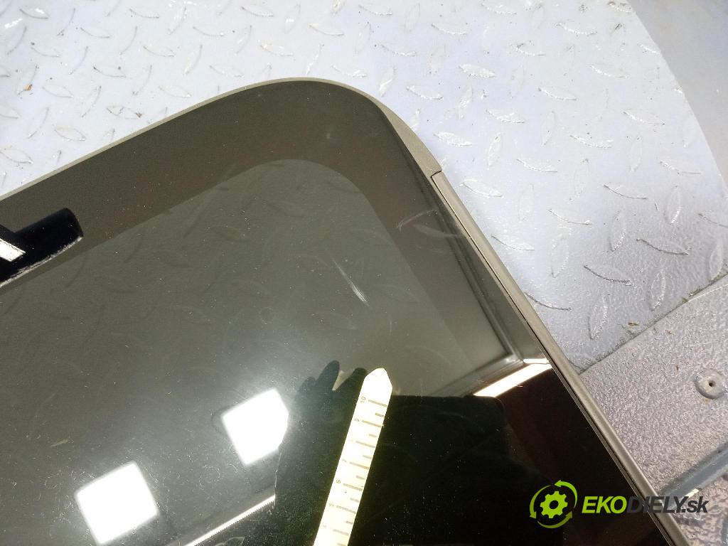 Skoda Yeti 2015 Střešní okno: 7N0877056