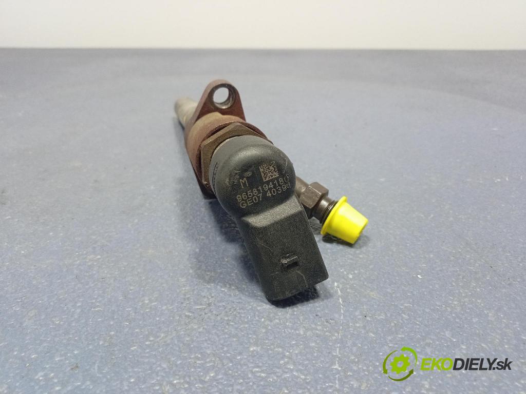 Citroen C4 picasso 2007 vstřikovač 9658194180