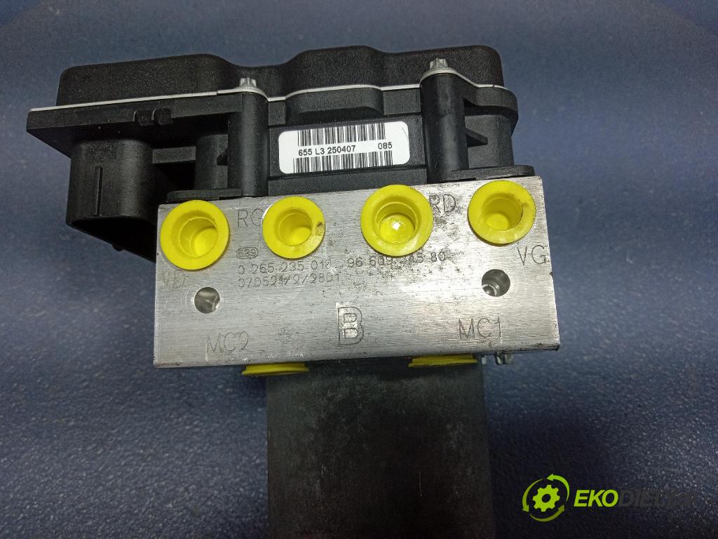 Citroen C4 picasso 2007 čerpadlo ABS x 9660934580