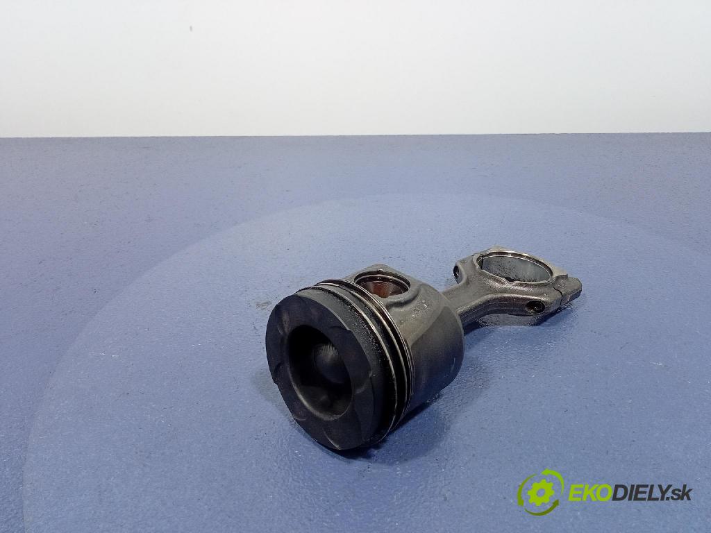 Opel Insignia 2018 píst 82945