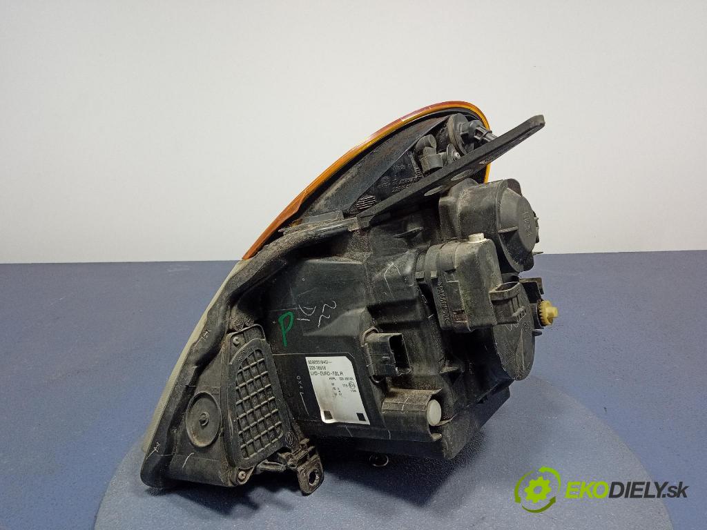 Renault Modus 2004 světlo v pravo: 8200301845