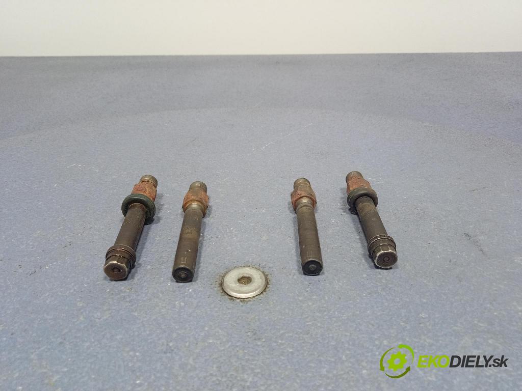 Audi A6 1996 vstřikovač 035133551F
