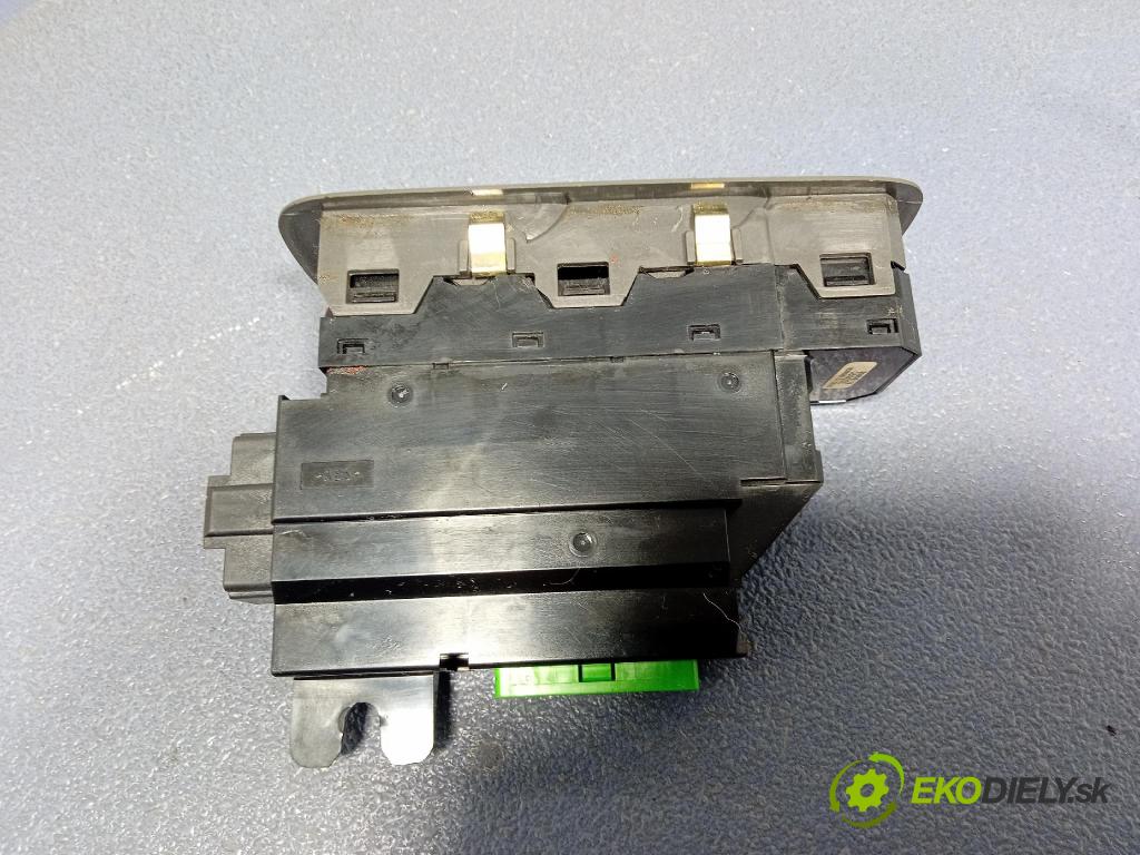 Volvo S70/V70 2001 prepínač Okná: 30658116