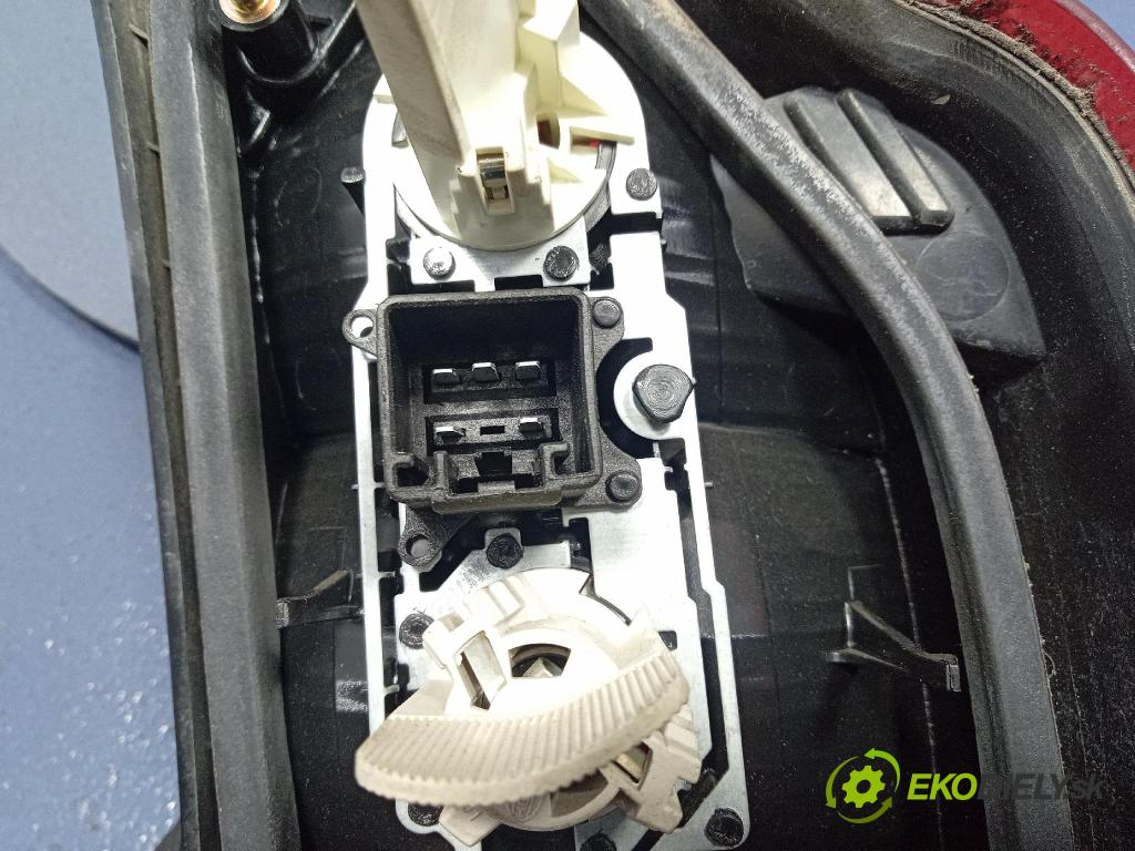 Volvo S70/V70 2001 svetlo / reflektor zad ľavá Vonkajsia: 9154497