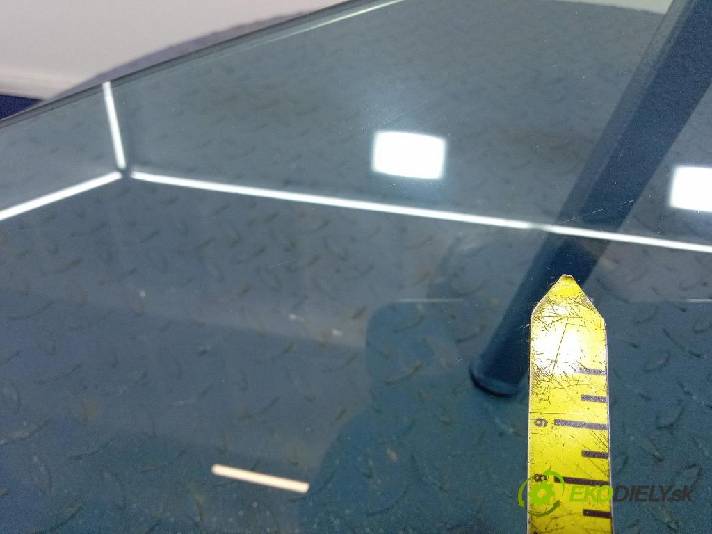 Ford Mondeo 2019 sklo dveře před levá