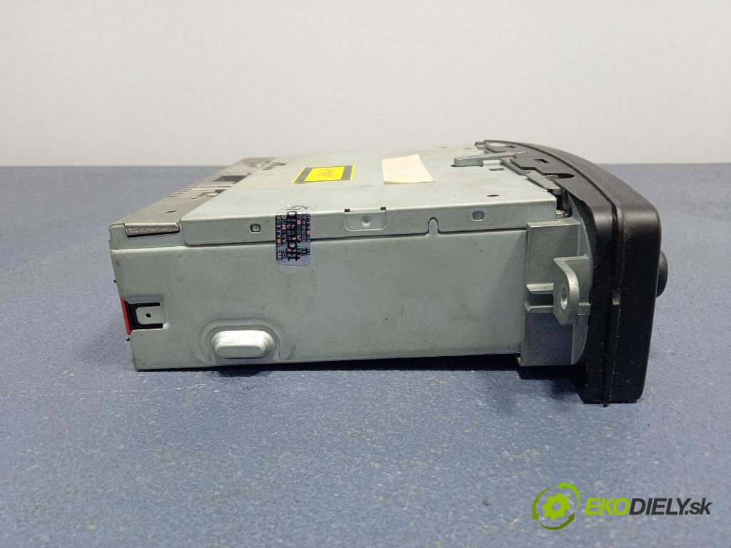 Mercedes C-klasa 2002 Radio I Navigácia: A2038202286