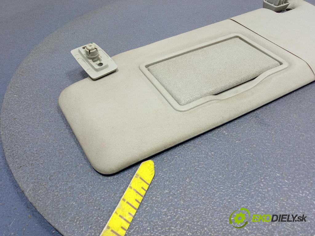 Mercedes C-klasa 2002 kryt slnečná clona 