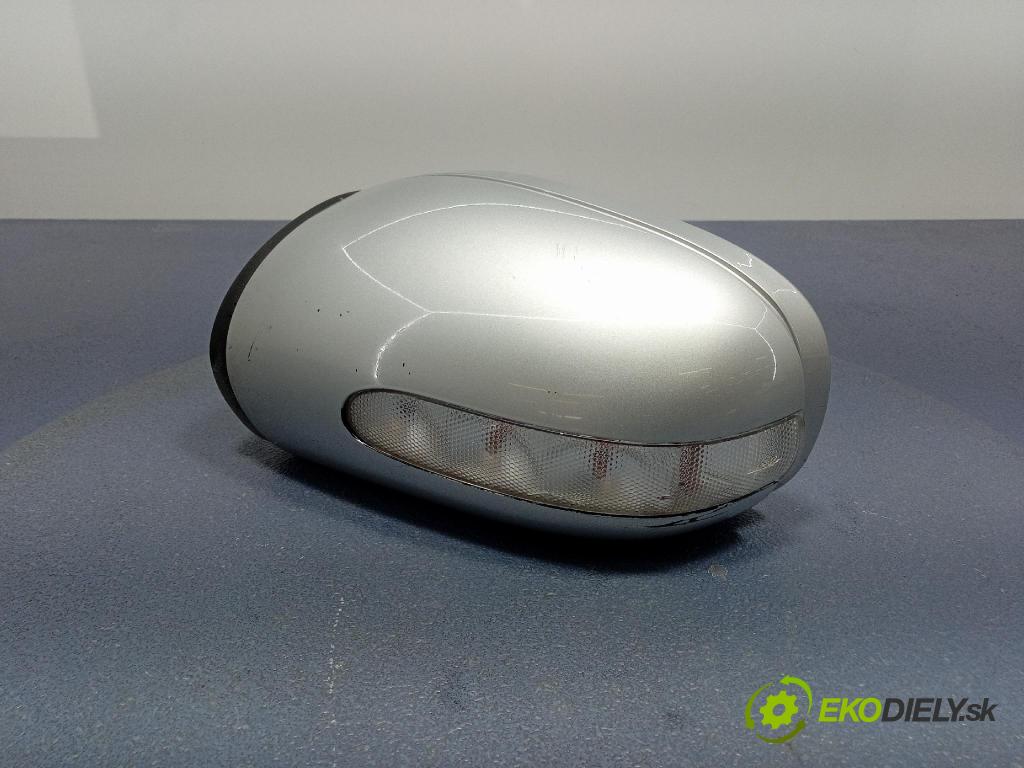 Mercedes C-klasa 2002 zrkadlo Vľavo: