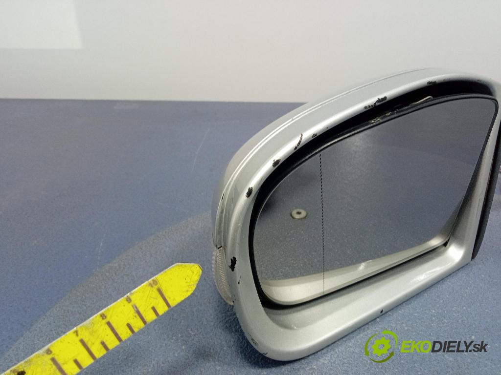 Mercedes C-klasa 2002 zrkadlo Vľavo: