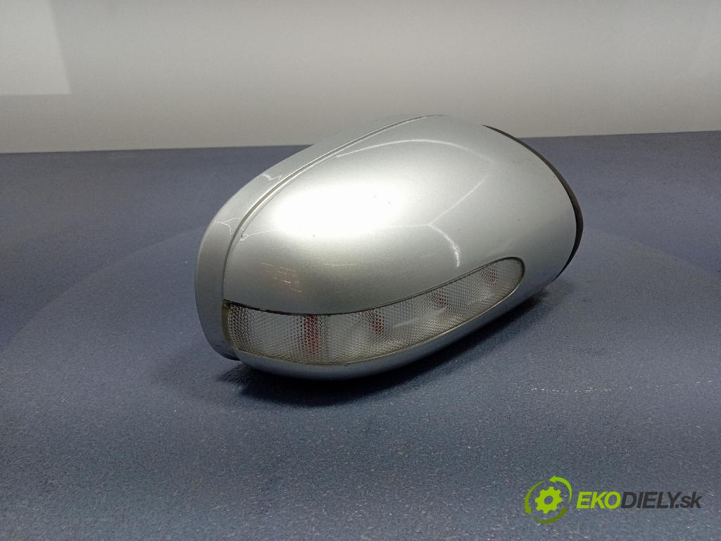 Mercedes C-klasa 2002 zrkadlo pravé