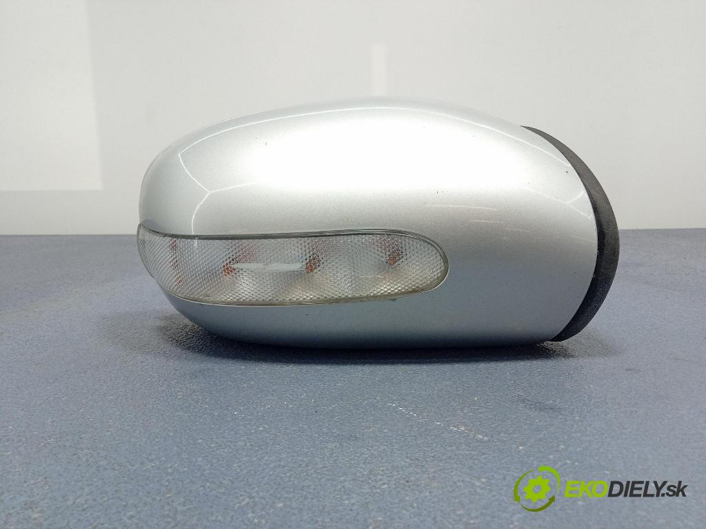 Mercedes C-klasa 2002 zrkadlo pravé