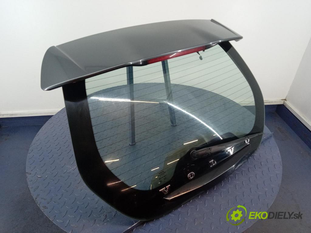Volvo C30 2009 zadní dveře kufra: kufr