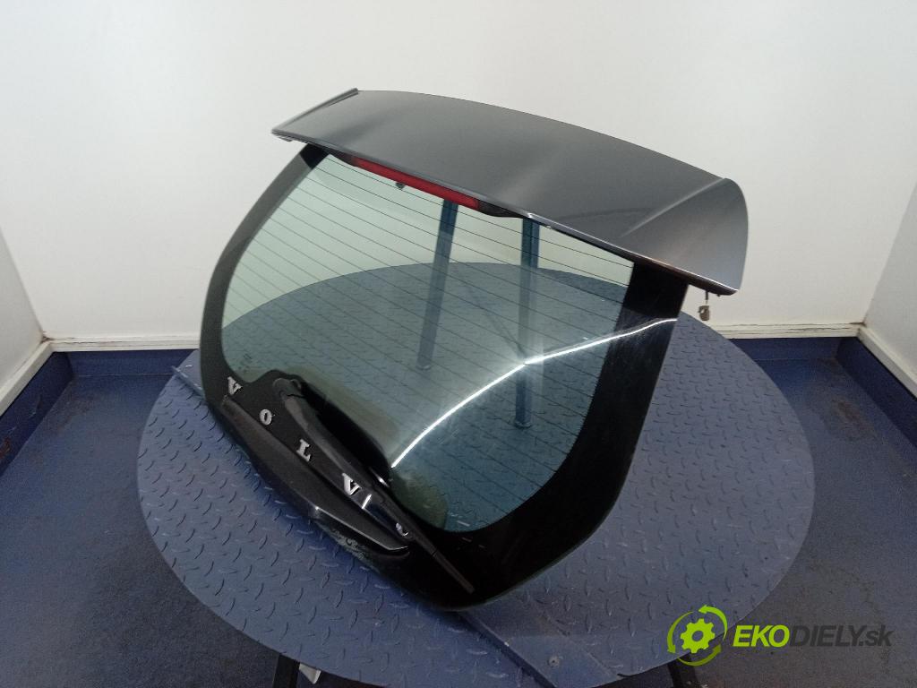 Volvo C30 2009 zadní dveře kufra: kufr