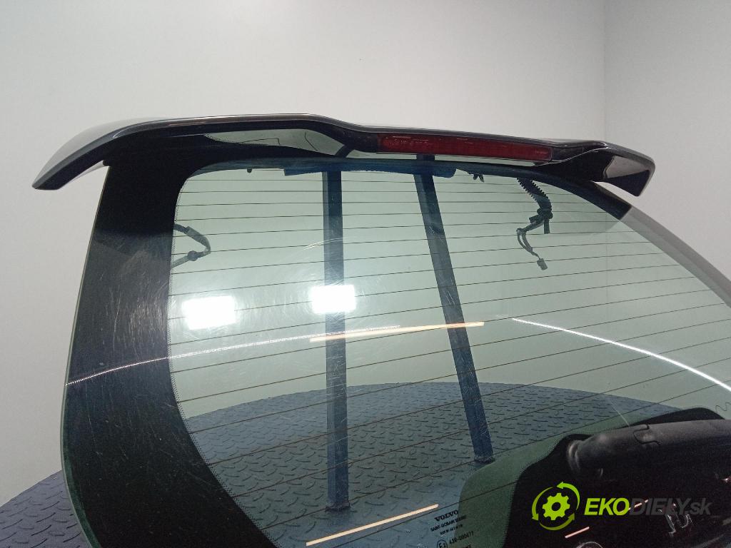 Volvo C30 2009 zadní dveře kufra: kufr
