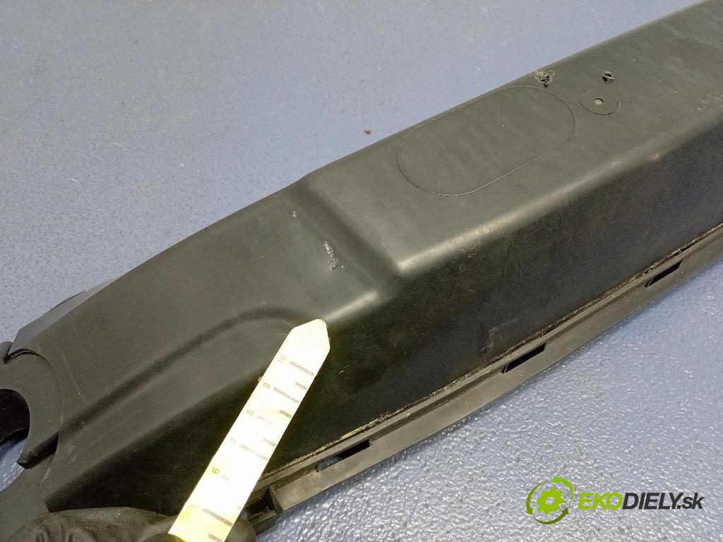 Volvo C30 2009 výztuha narazník před 30655492