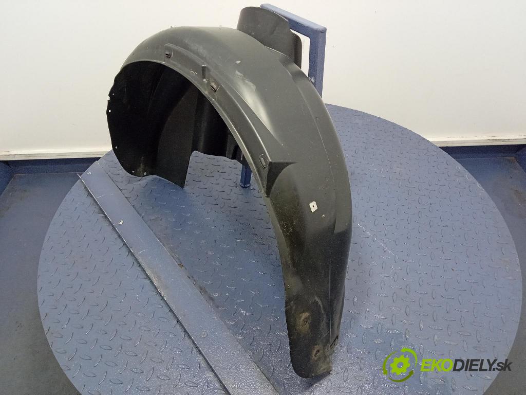 Volvo C30 2009 blatník: plastický: Zad: 30744039