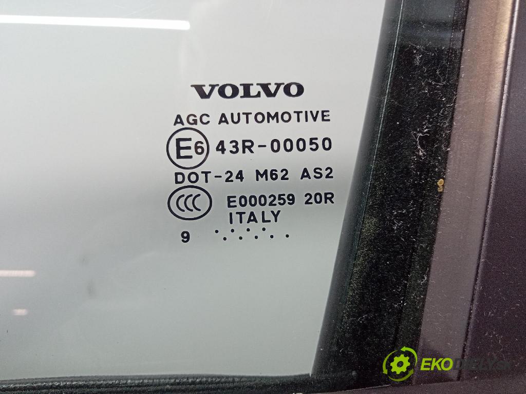 Volvo C30 2009 dveře před Vlevo, odjet: