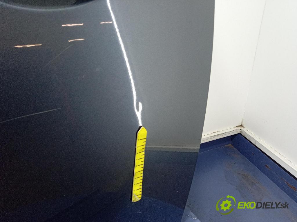 Volvo C30 2009 dveře před Vlevo, odjet:
