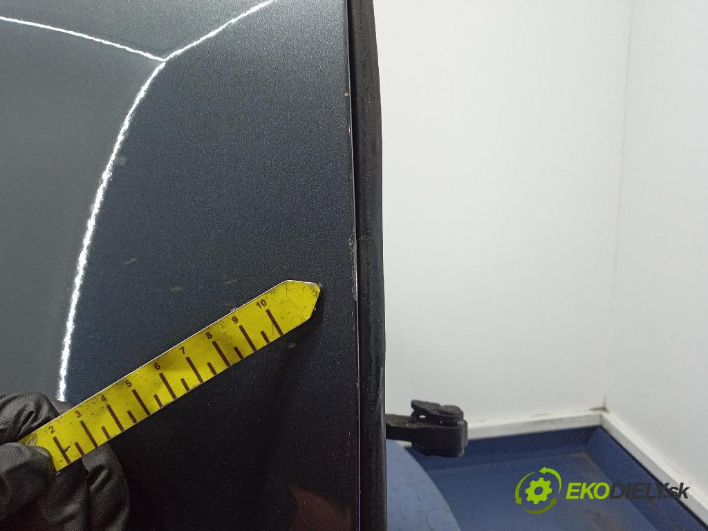 Volvo C30 2009 dveře před prave