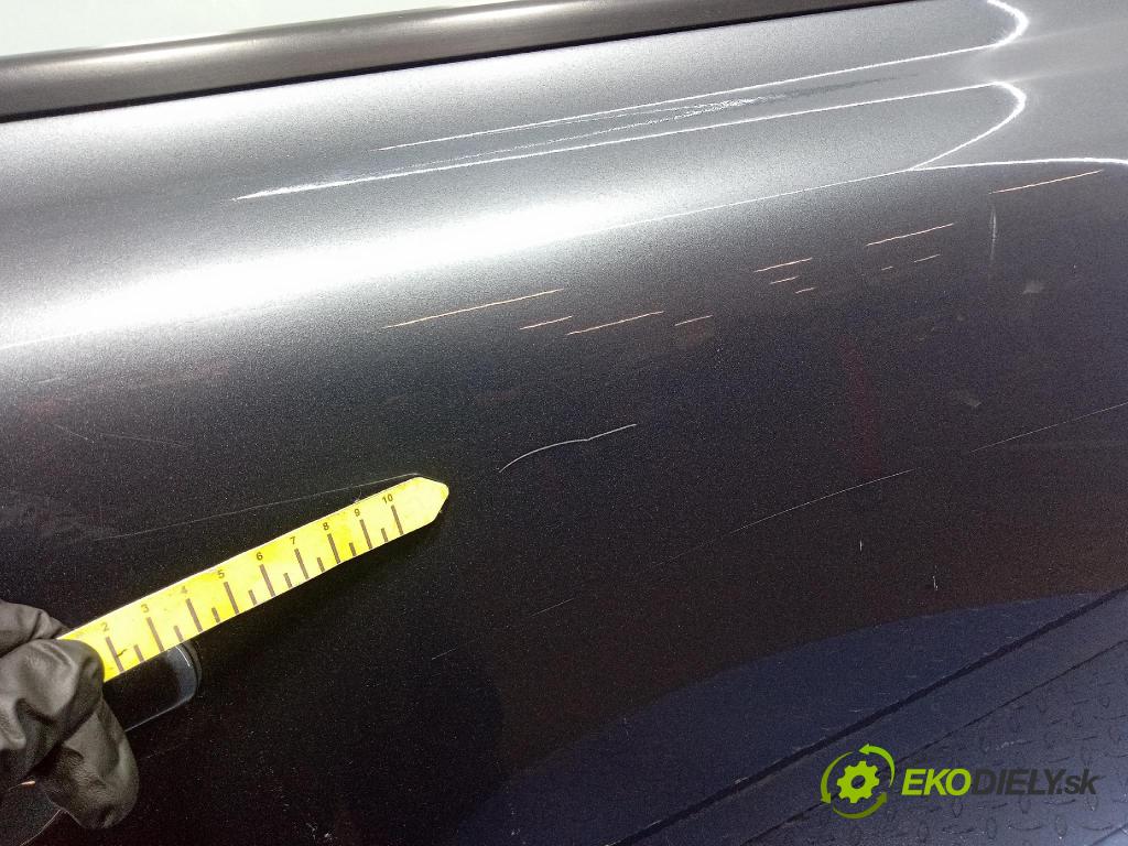 Volvo C30 2009 dveře před prave