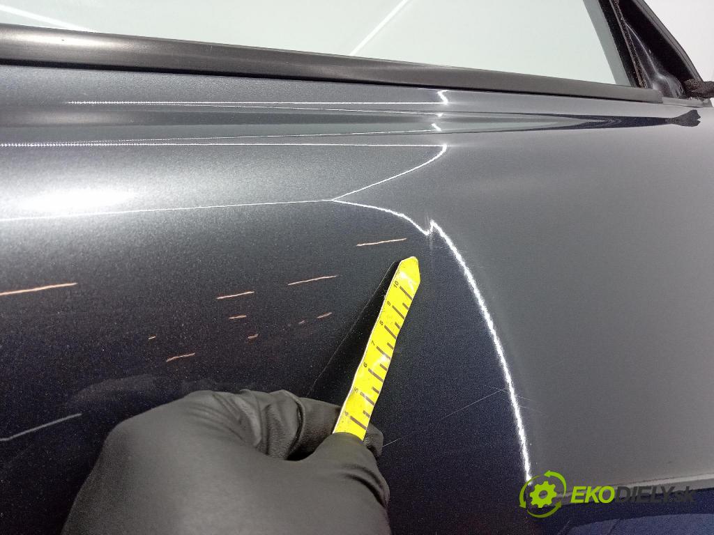 Volvo C30 2009 dveře před prave