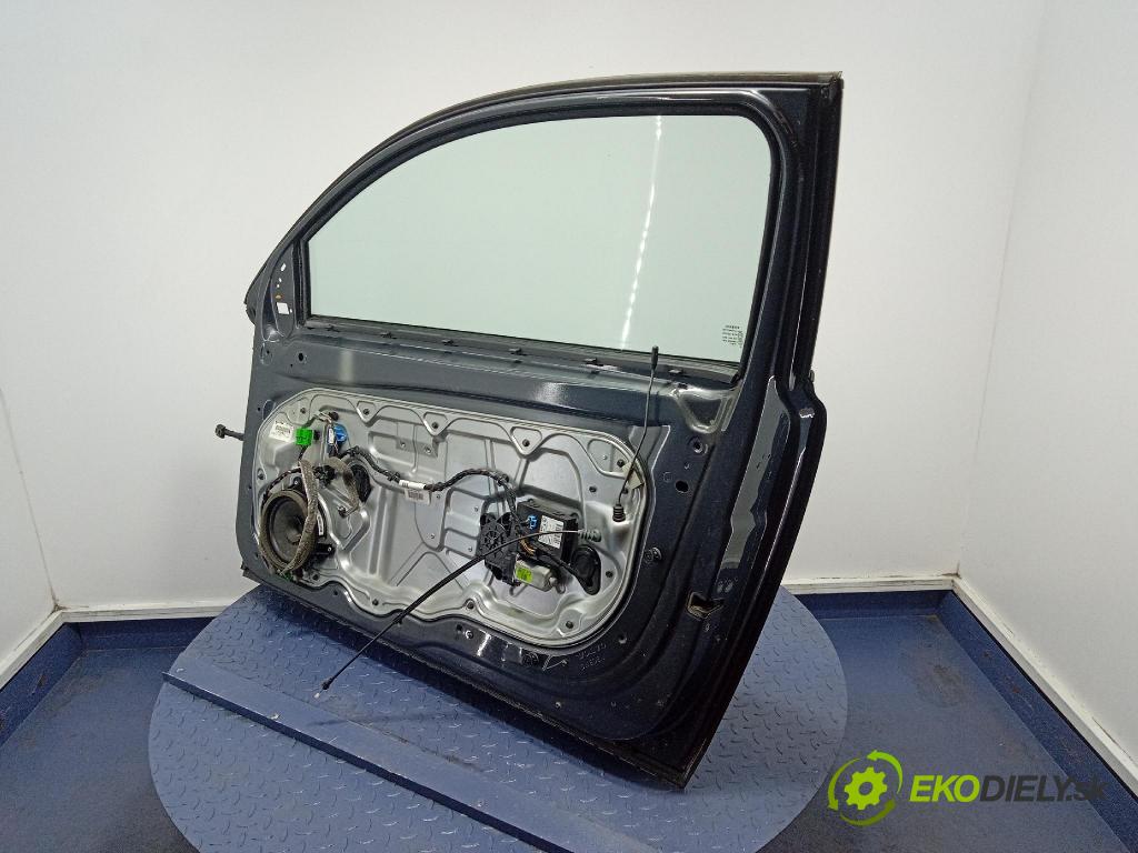 Volvo C30 2009 dveře před prave 