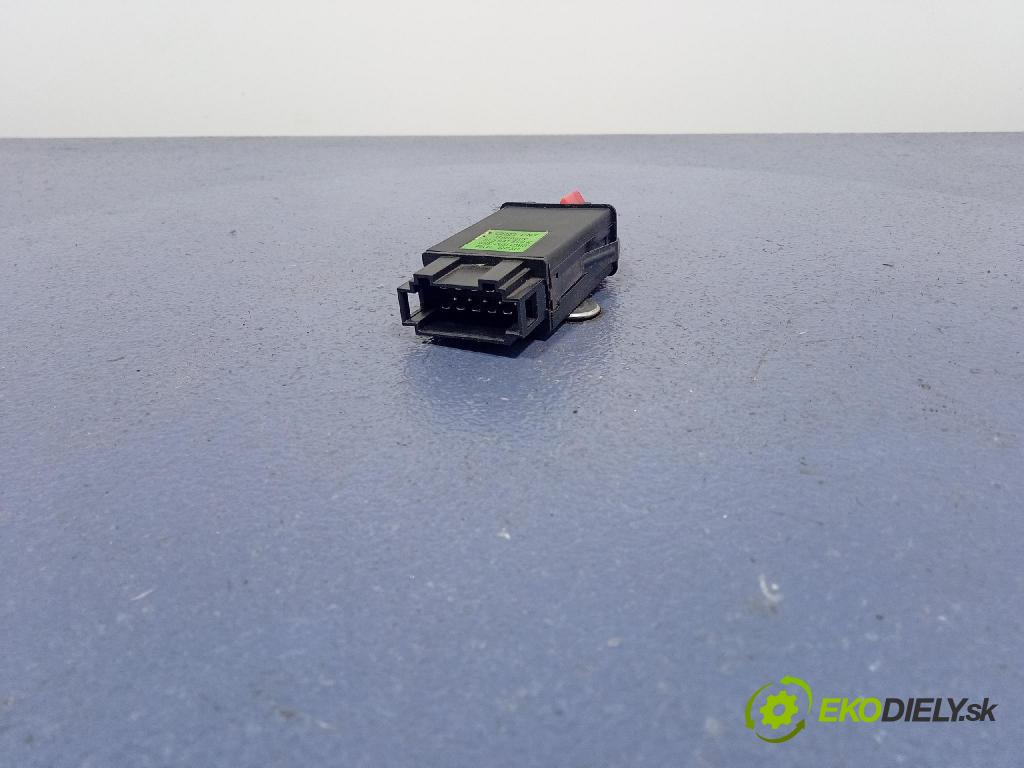 Audi A3 2003 Přepínač Světel: Nouzový 8L0941509K