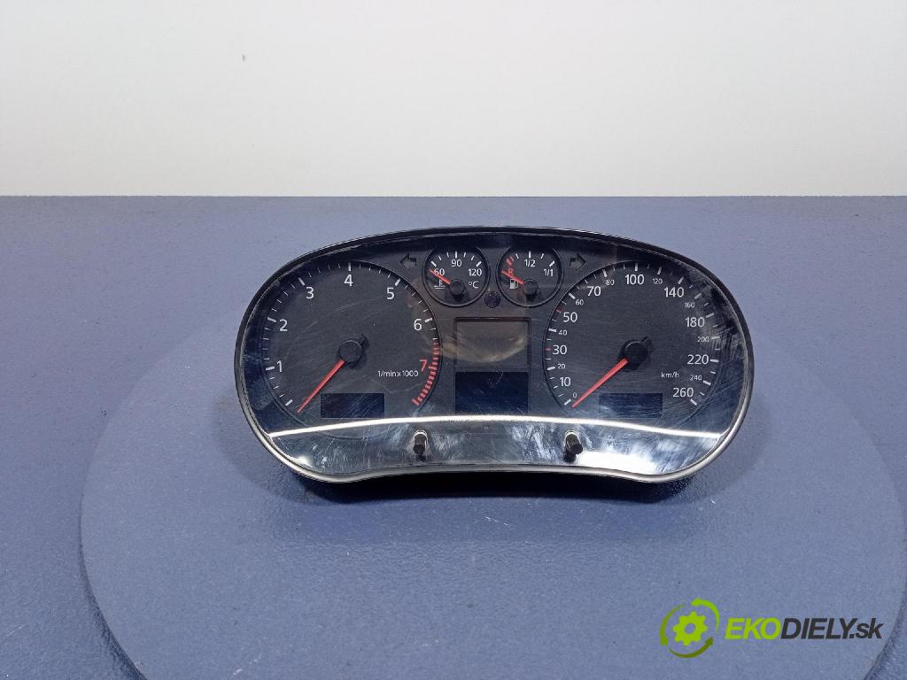 Audi A3 2003 Přístrojová deska 8L0920900L