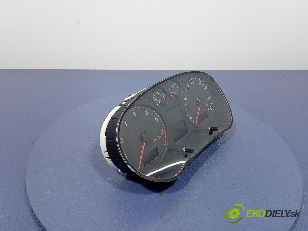 Audi A3 2003 Přístrojová deska 8L0920900L
