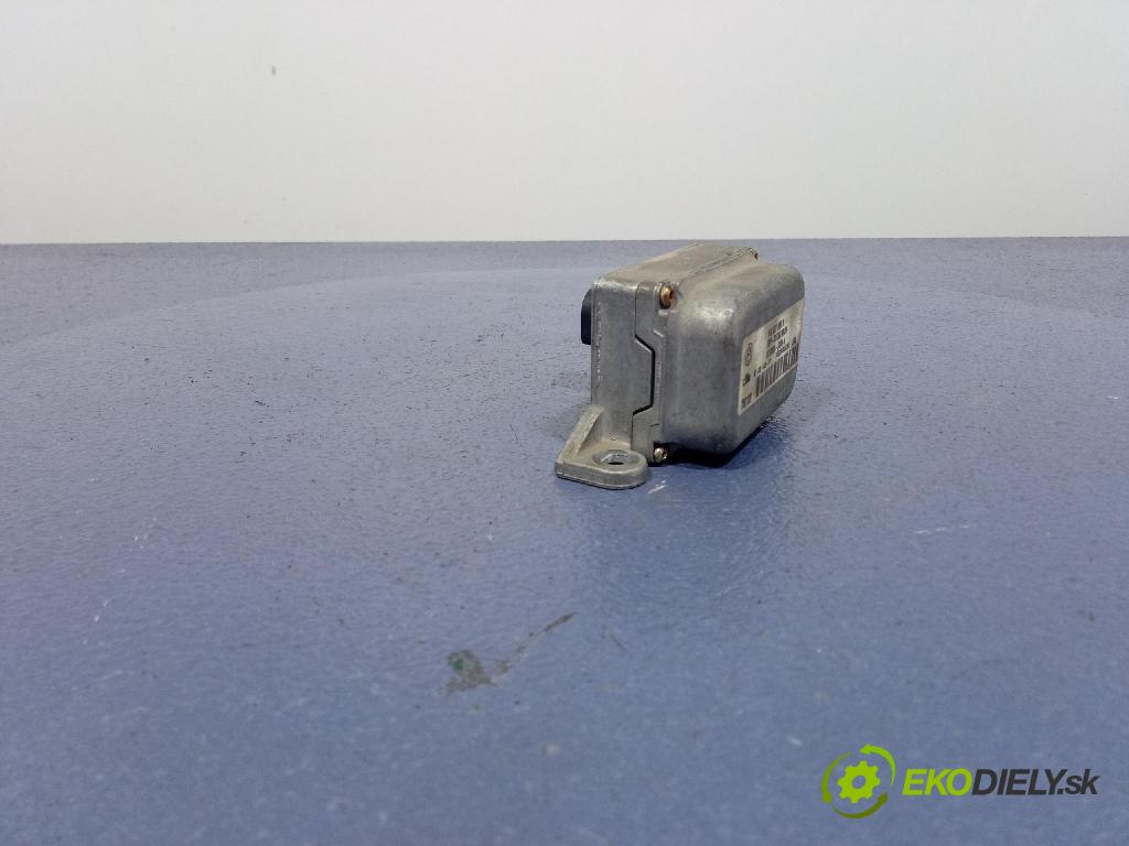 Audi A3 2003 snímač ESP. 1J0907655A