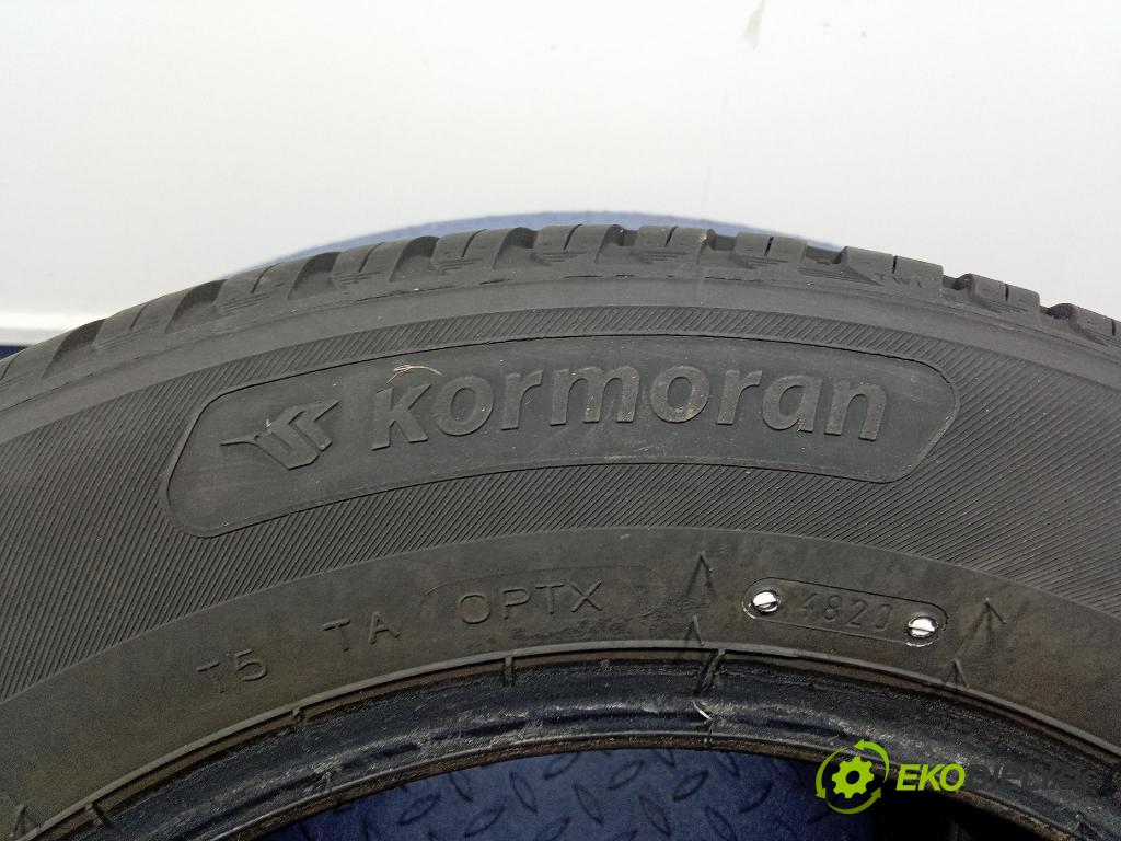 Audi A3 2003 pneumatika Multi-sezóna: 3528709534956