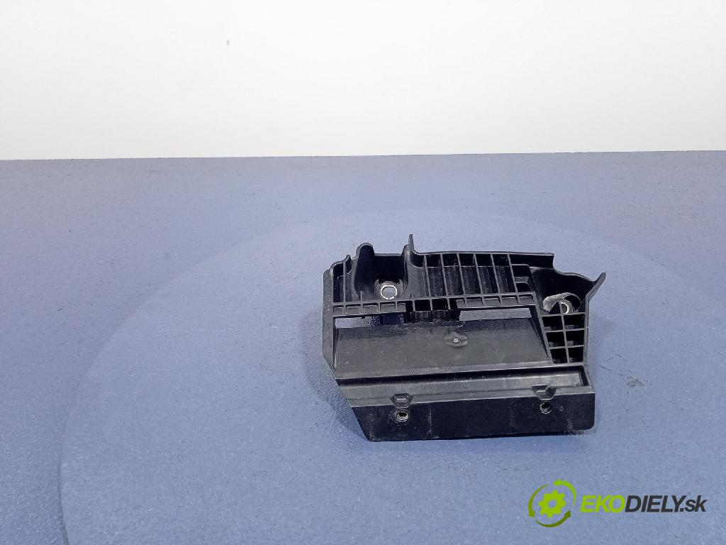 Ford Mondeo 2019 Základ: Akumulatora: DG93-10663-B