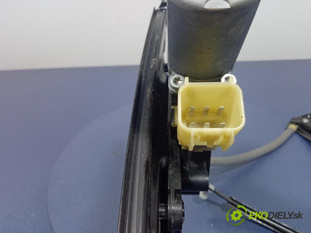 Ford Mondeo 2019 mechanizmus okna Okná: Predné v pravo: DS73-F23200-BG