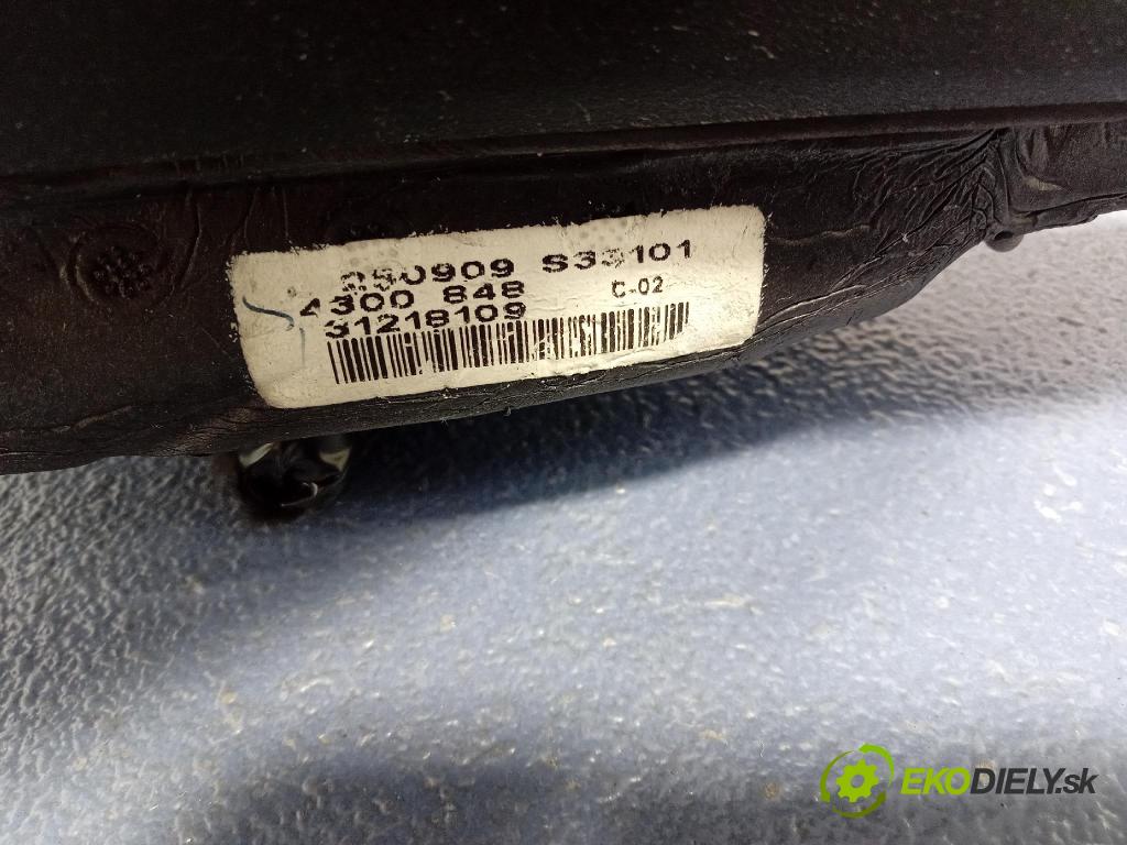 Volvo C30 2009 zrkadlo pravé 31218109
