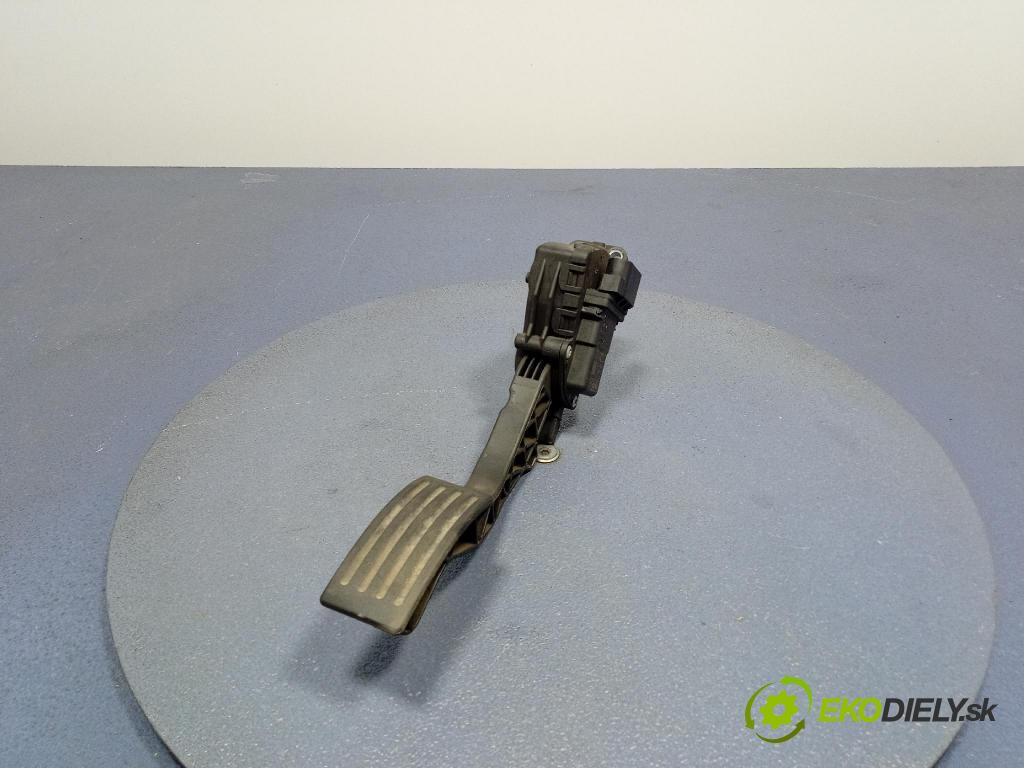 Volvo C30 2009 pedal Plyn: 4M51-9F836-AK