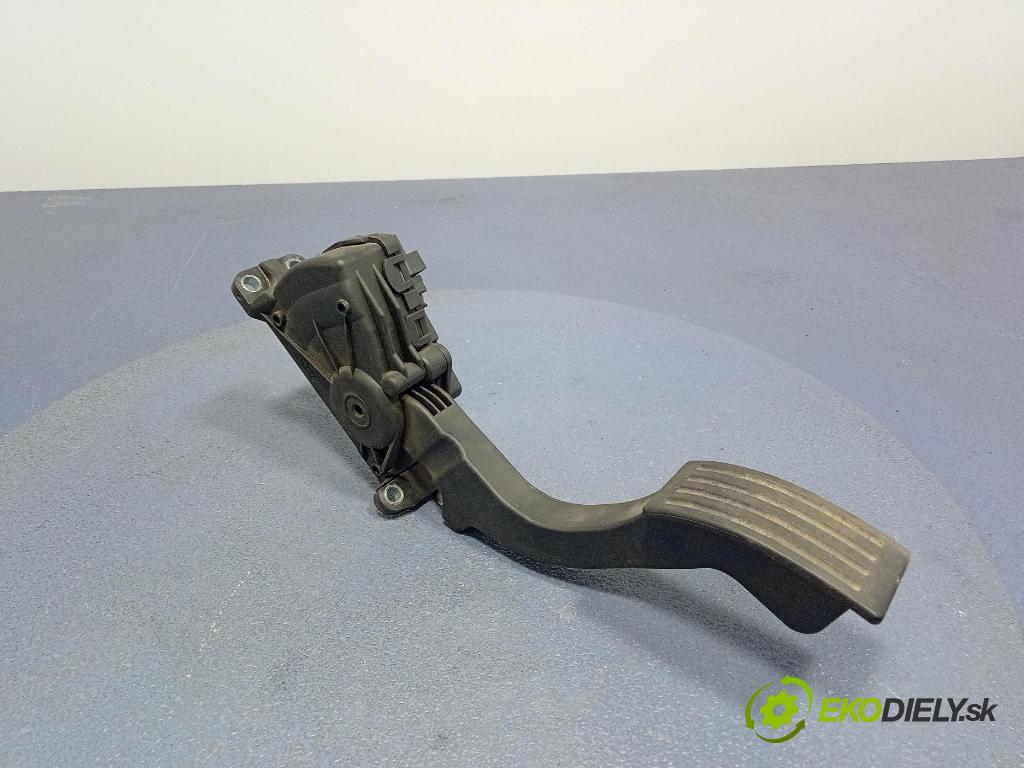Volvo C30 2009 pedal Plyn: 4M51-9F836-AK