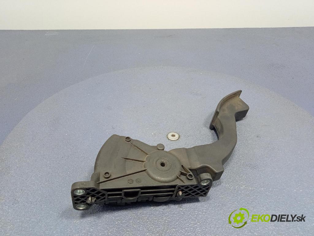 Volvo C30 2009 pedal Plyn: 4M51-9F836-AK