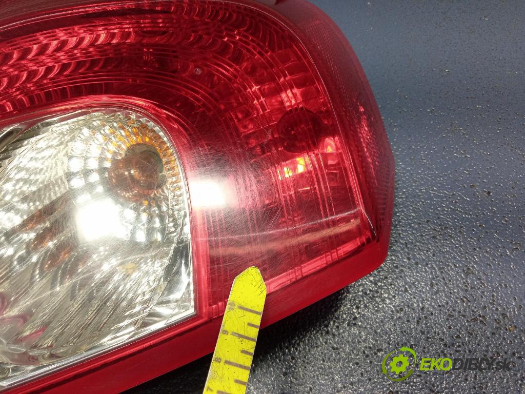 Volvo C30 2009 svetlo / reflektor zad Prava: Vonkajsia: 27710205