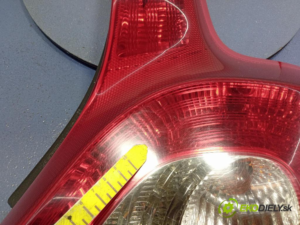 Volvo C30 2009 svetlo / reflektor zad Prava: Vonkajsia: 27710205