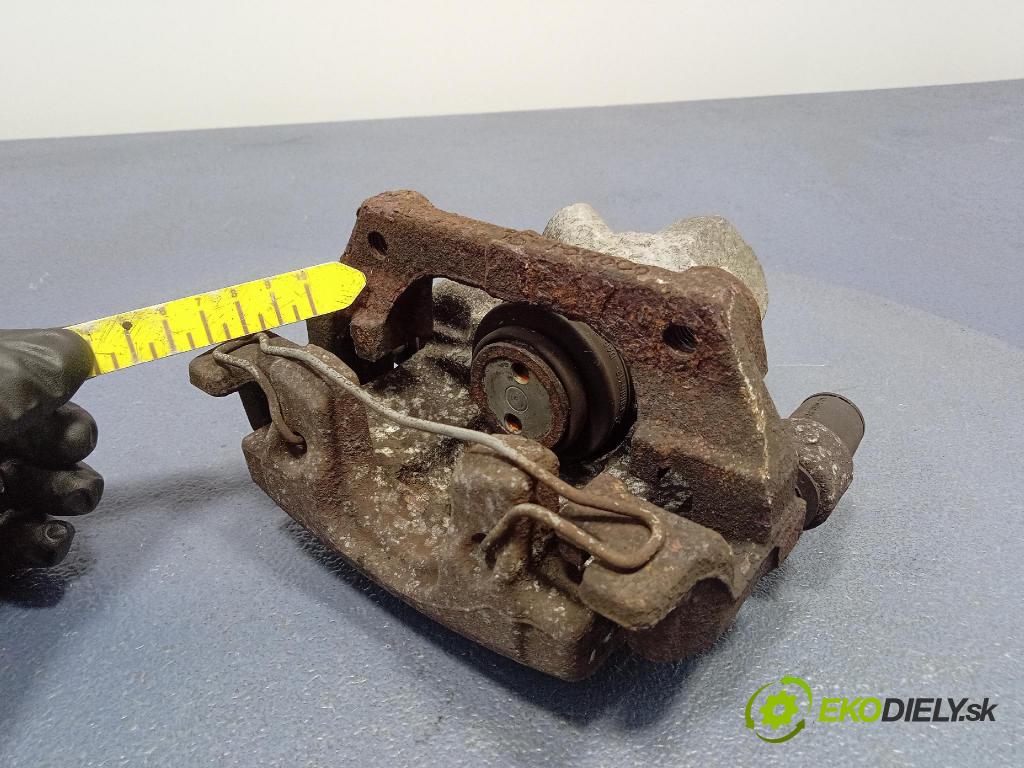 Volvo C30 2009 brzdič brzdový zad v pravo: 