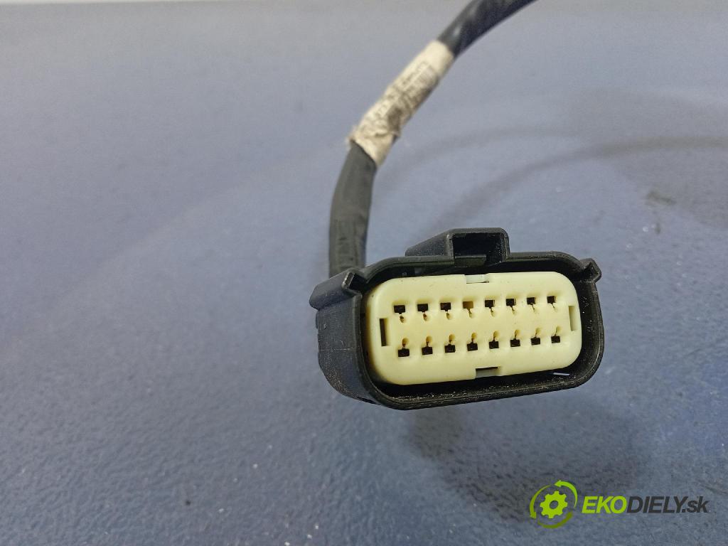 Ford Mondeo 2019 zpětné zrcátko Vlevo, odjet: