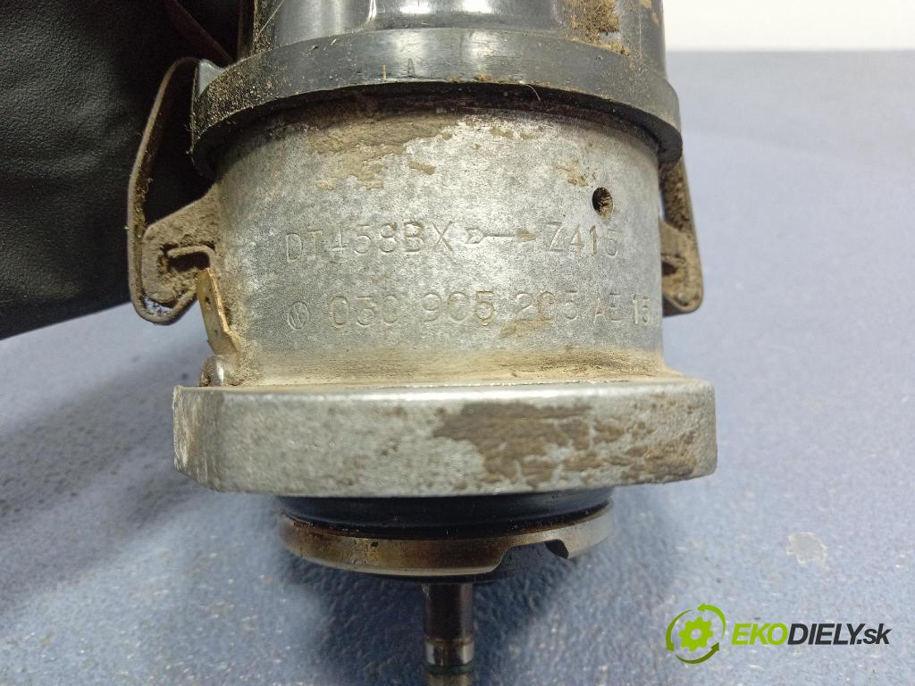 Seat Ibiza 1999 rozdeľovač Zapaľovanie: 030905205AF