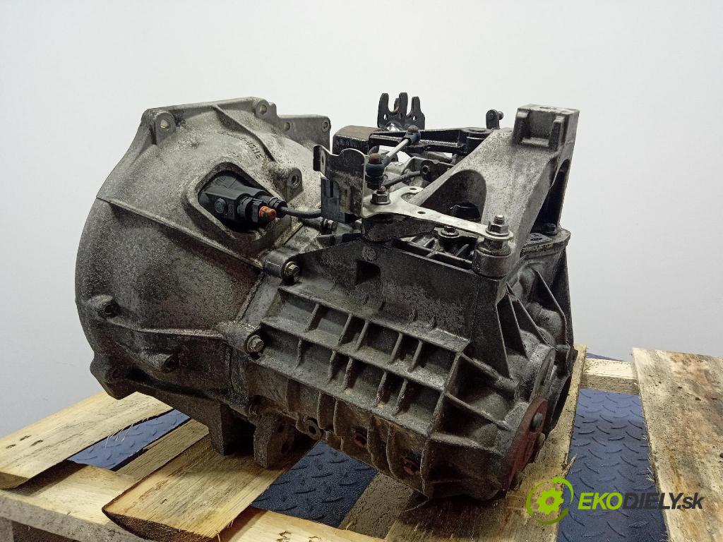 Volvo C30 2009 prevodovka Manualna 9N5R-7002-WA